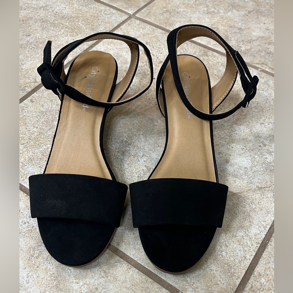 Classic Black Women's Sandals Like New